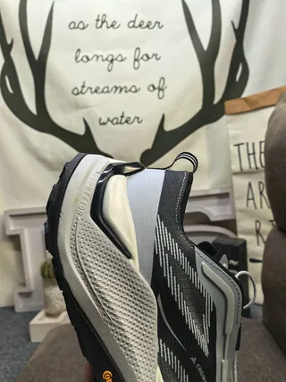 Gray and Black Sculpted Midsole Lifestyle Sneakers 3