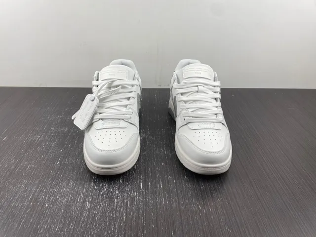 Gray and Silver Arrow Logo Lifestyle Sneakers 17