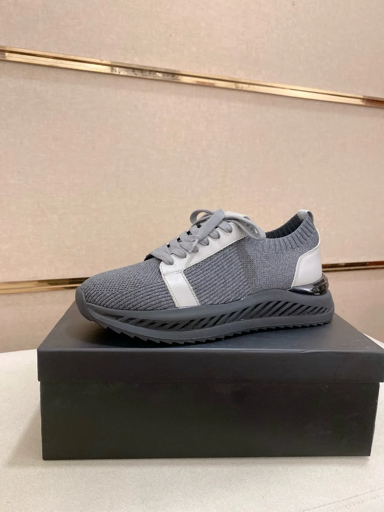 Gray Black Knit Upper Ribbed Texture Sneakers 5