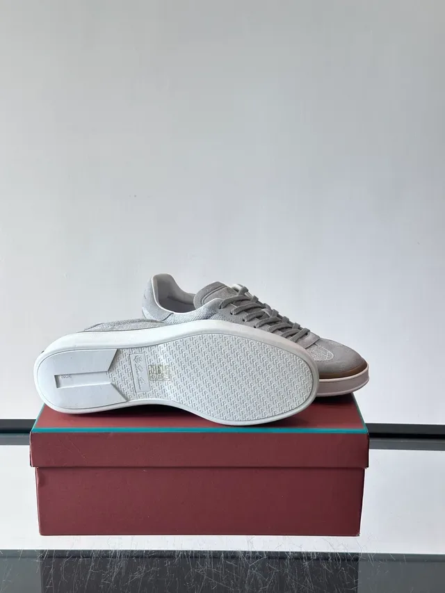 Gray Textured Low-Top Lifestyle Sneakers 2