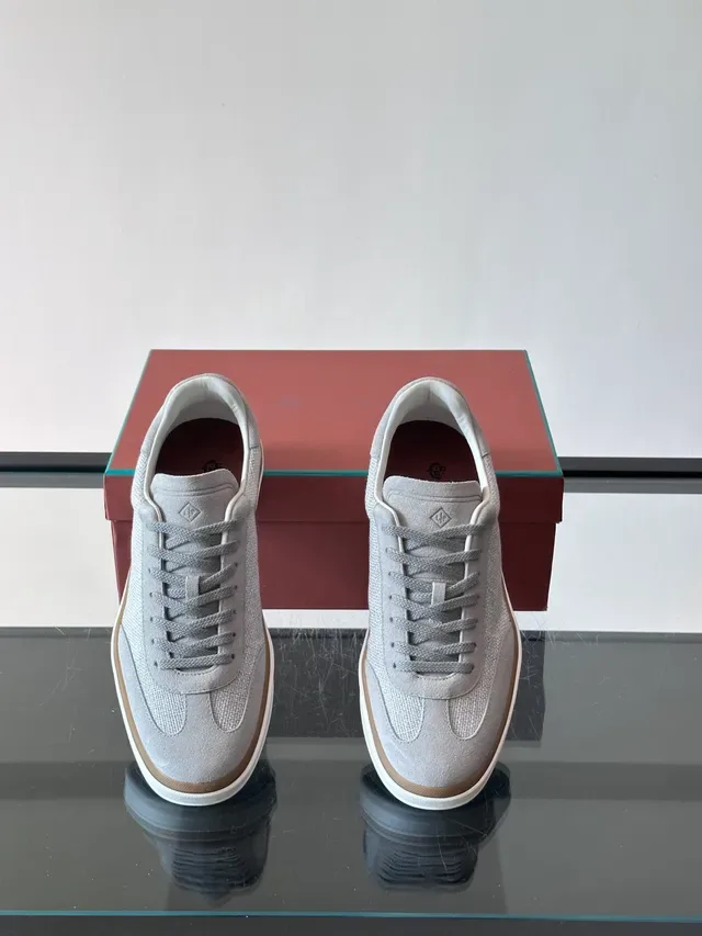 Gray Textured Low-Top Lifestyle Sneakers 4
