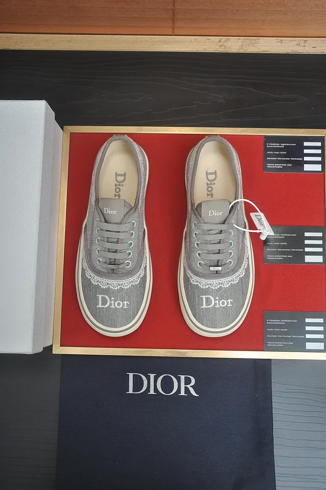 Gray White Textured Textile Upper Embroidered Lace-Style Trim Sneakers 5