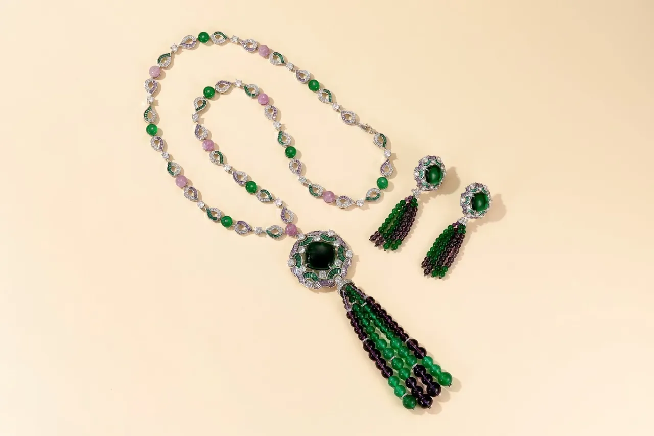 Green and Pink Beaded Tasseled Pendant Necklace 7