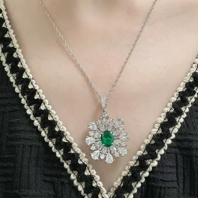 Green Silver Floral Cluster Pendant Oval Emerald Center Stone Necklace 9
