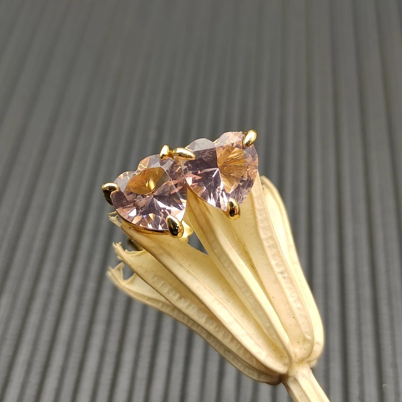 Heart-Shaped Faceted Pink Gemstone Stud Earrings 5