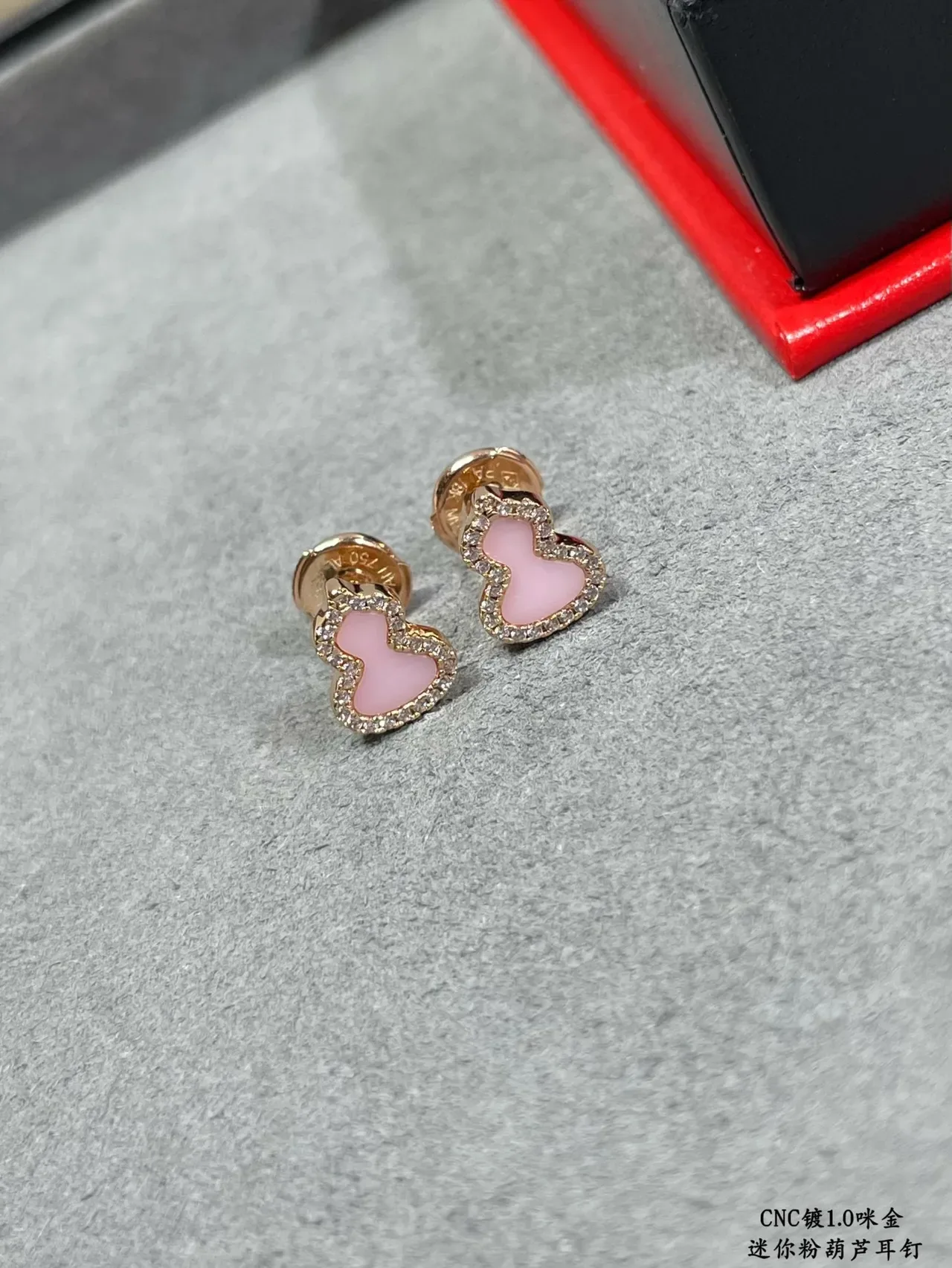 Heart-Shaped Pink Enamel and Pavé Diamond Stud Earrings 3