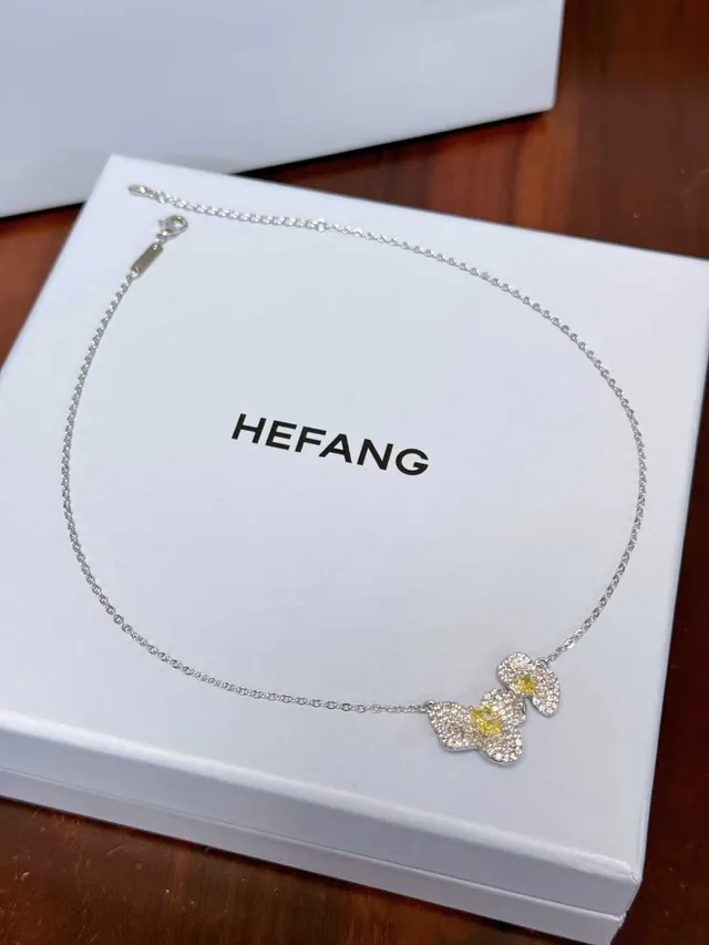 HEFANG Floral Pavé Yellow Gemstone Necklace 4