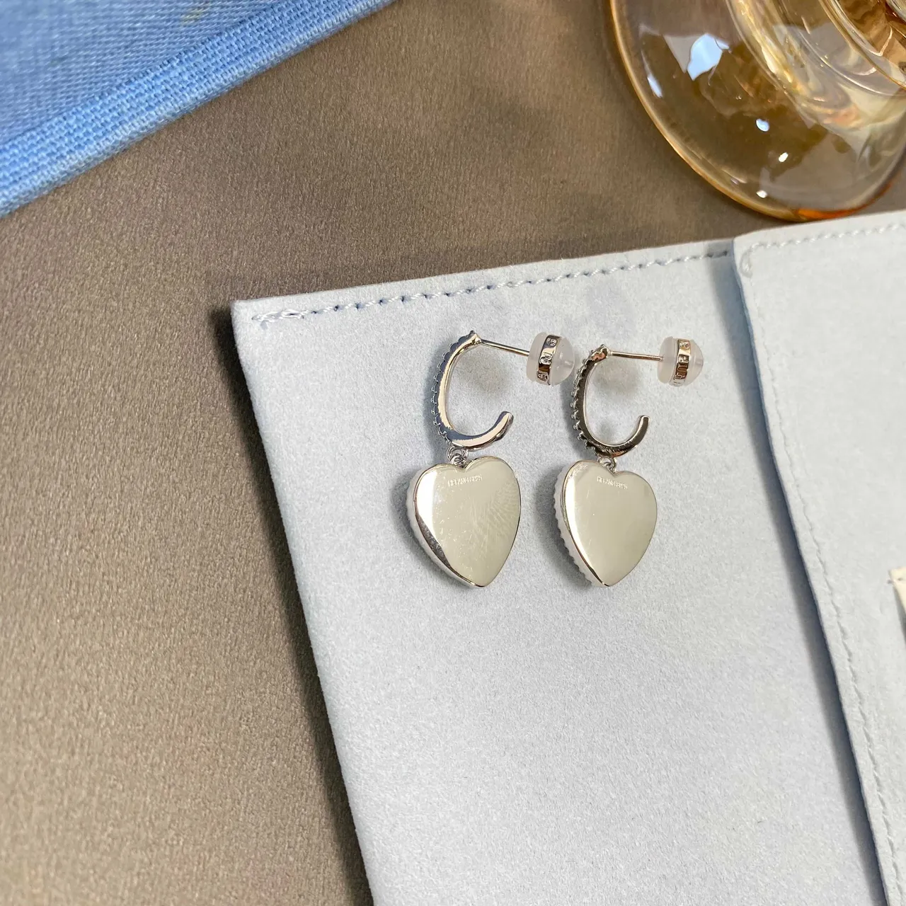 HEFANG Heart-Shaped Pavé Mother-of-Pearl Dangling Earrings 5