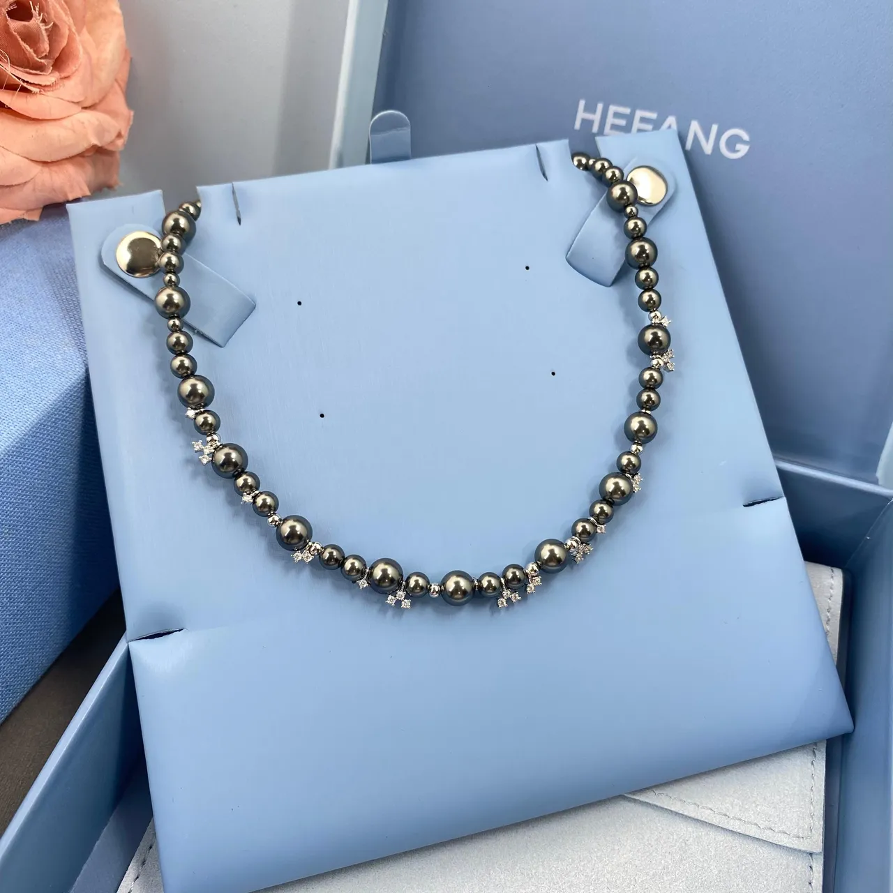 HEFANG Pearl and Crystal Accent Necklace 9