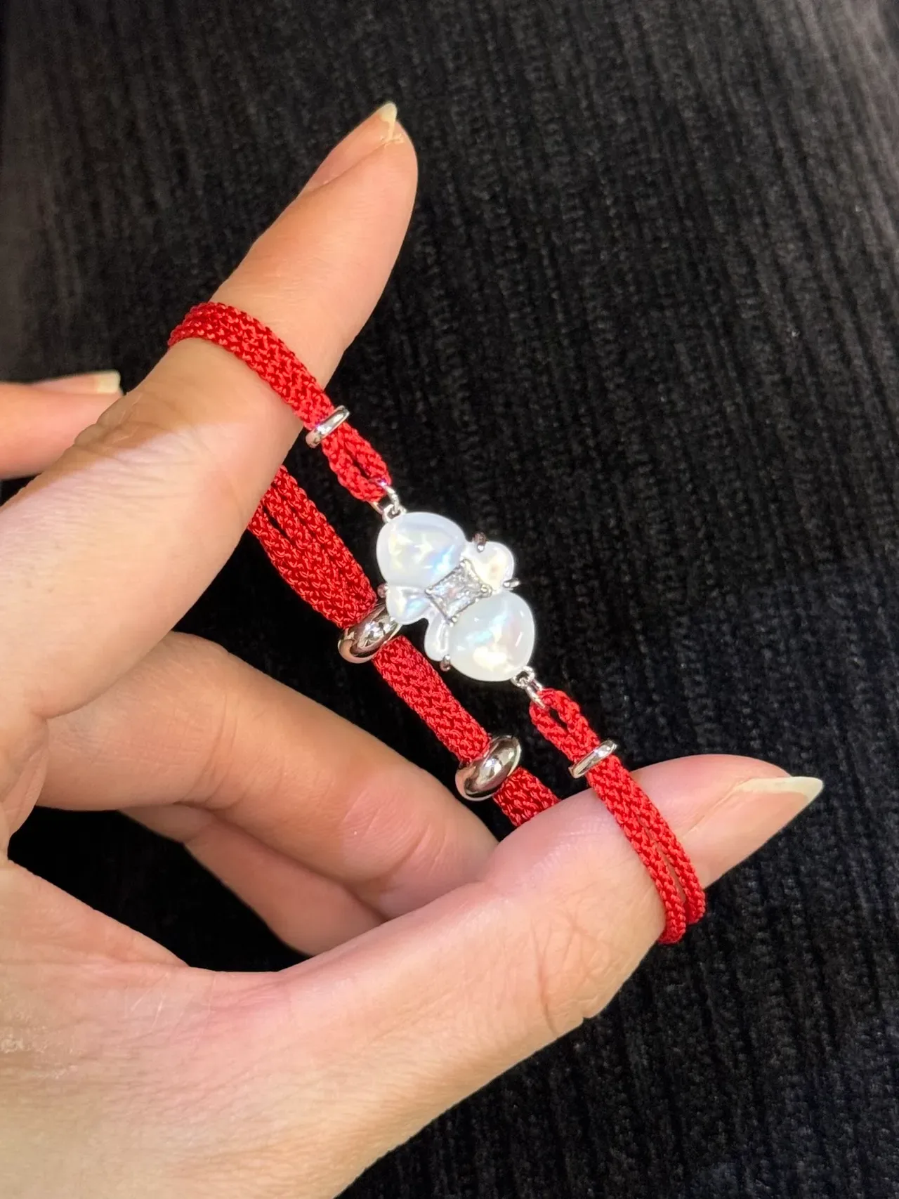 HEFANG Red Braided Cord Pearl and Crystal Floral Motif Bracelet 9