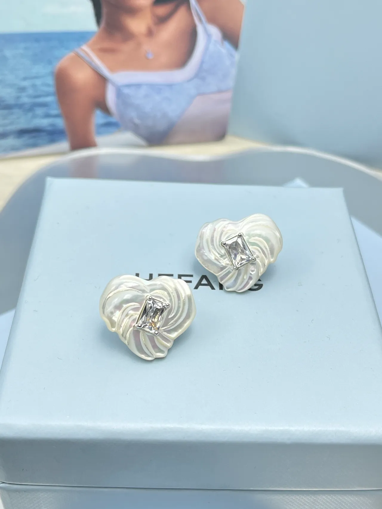 HEFANG White Silver Sculpted Shell Swirl Iridescent Earrings 8