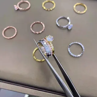 Honeycomb Pavé Multi-Tone Gold Solitaire Ring