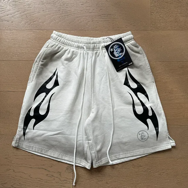HOUSTAR White Black Graphic-Print Flame Motif T-Shirt 6
