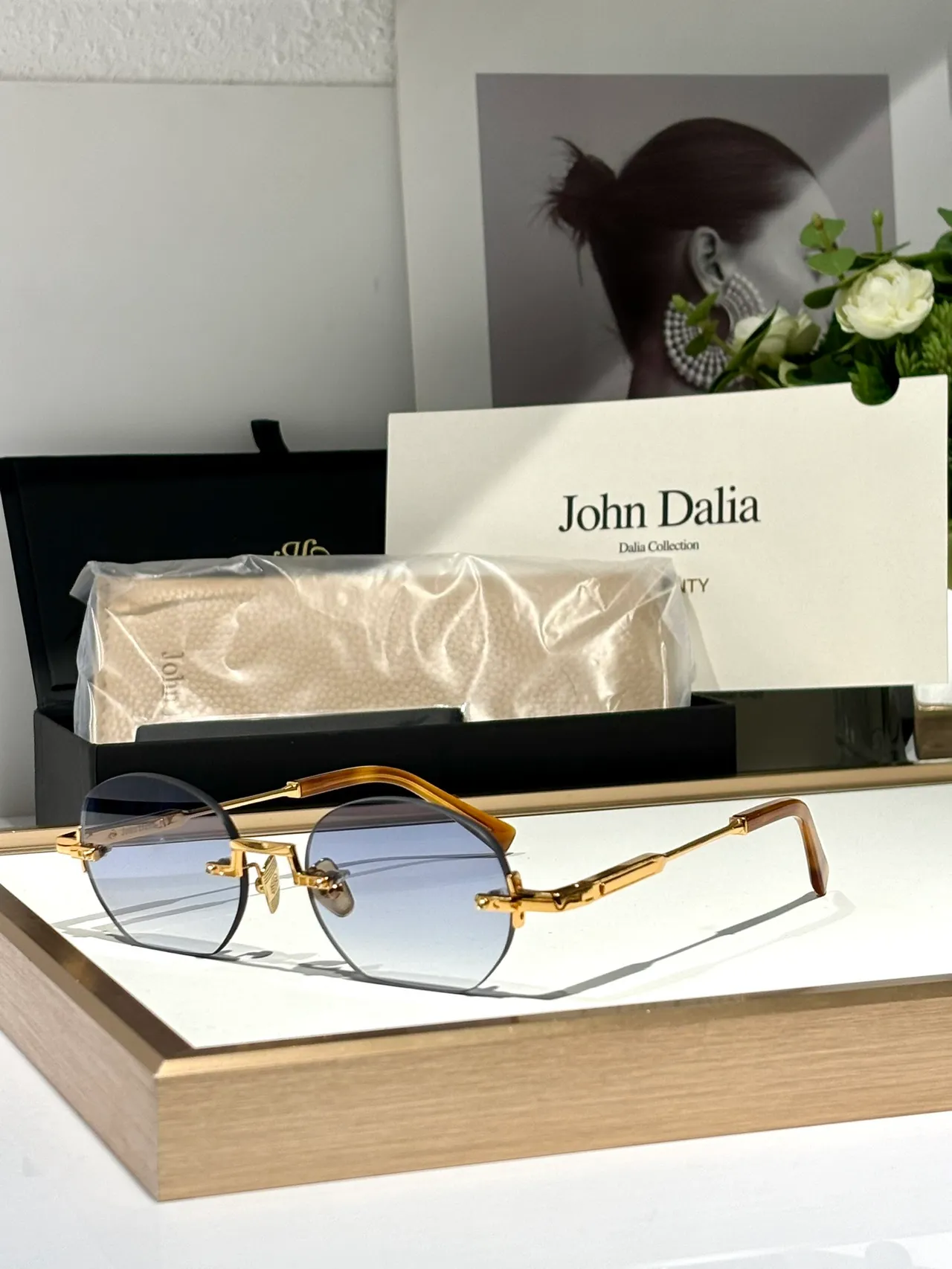 John Dalia Black Gold 无框椭圆镜片 哑光金属框 太阳镜 9