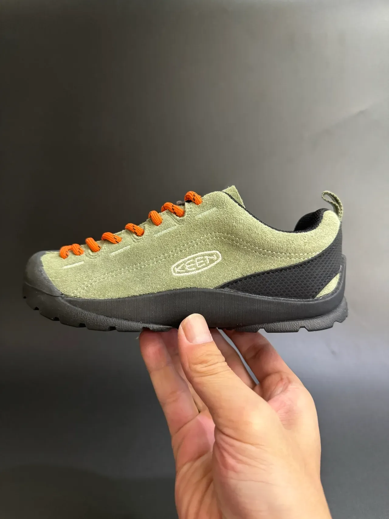 Keen Beige Black Suede Upper Rubber Toe Cap Lifestyle Sneakers 11