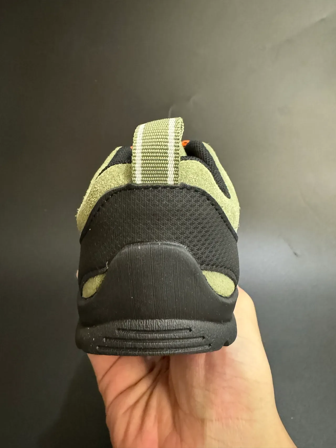 Keen Beige Black Suede Upper Rubber Toe Cap Lifestyle Sneakers 14