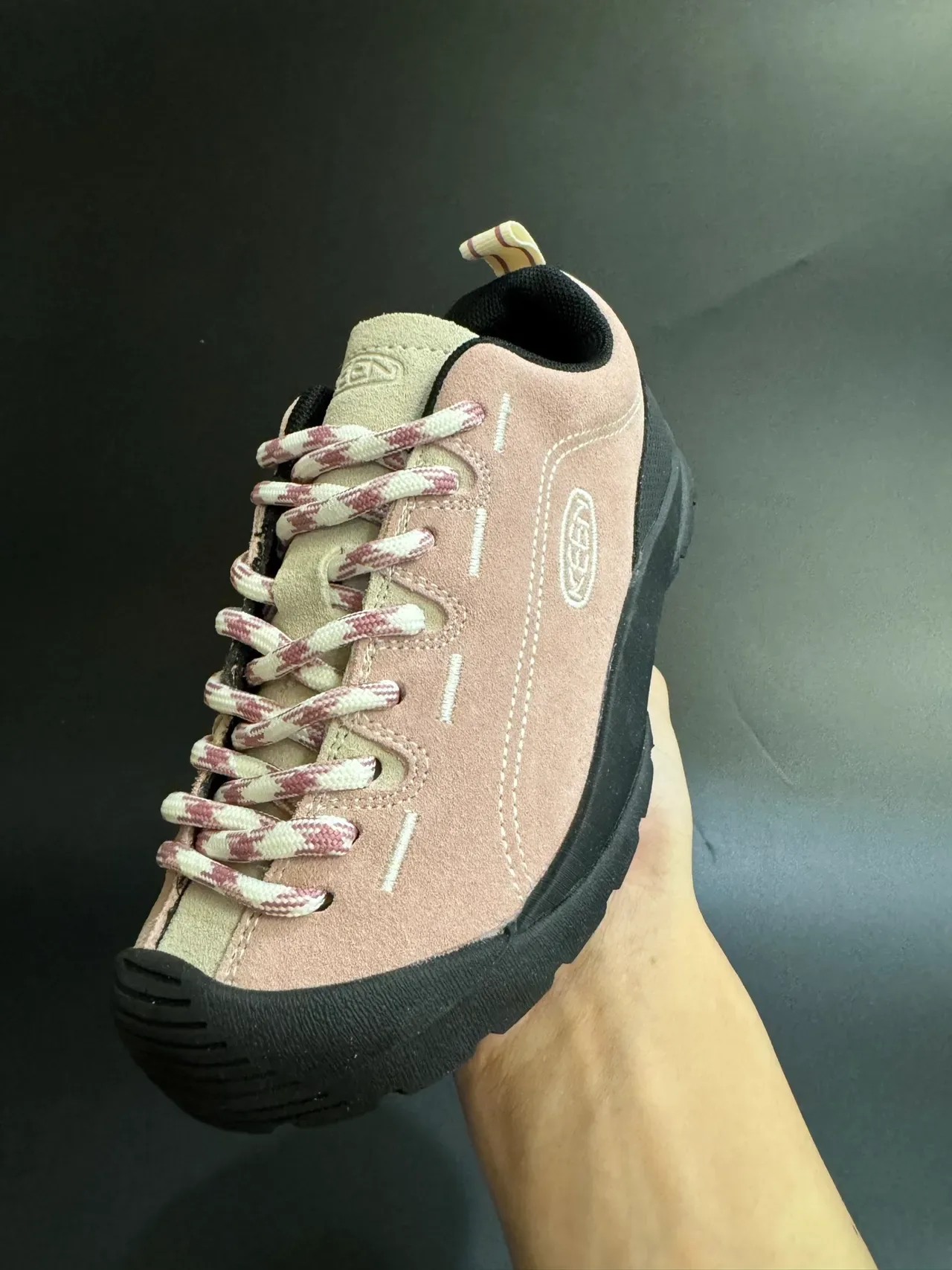 Keen Beige Black Suede Upper Rubber Toe Cap Lifestyle Sneakers 19