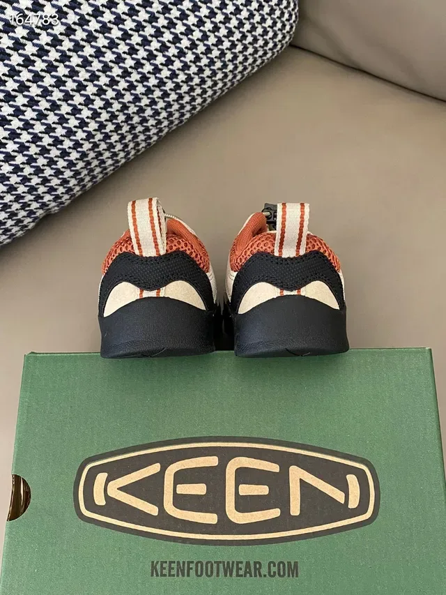 KEEN Multicolor Toggle-Lace Closure Perforated Mesh Upper Lifestyle Sneakers 5