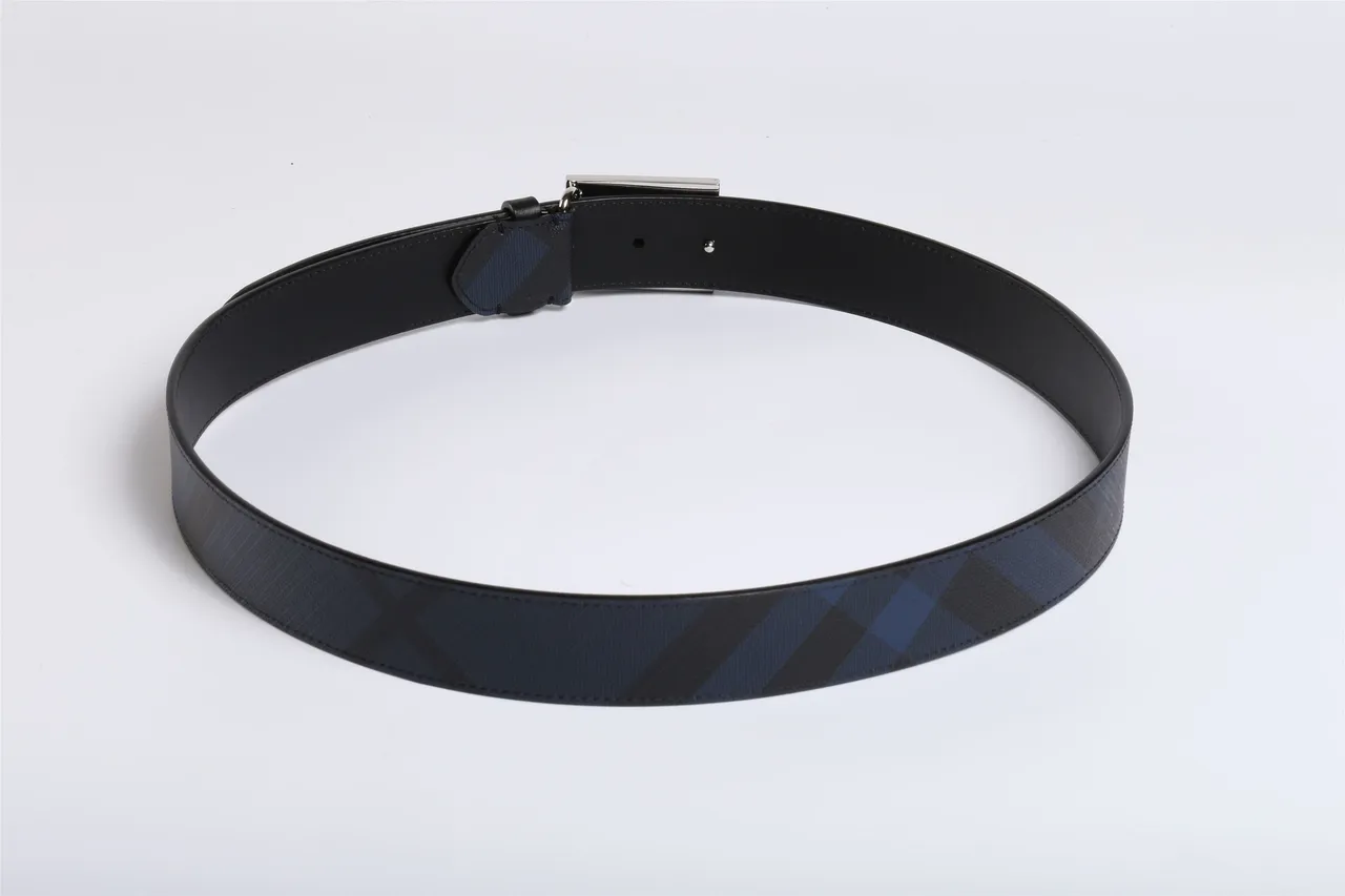 Knight Motif Buckle Navy and Black Geometric Pattern Leather Belt 6