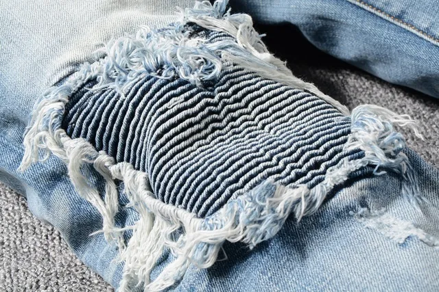 Light-Wash Distressed Ripped Slim-Fit Jeans 3