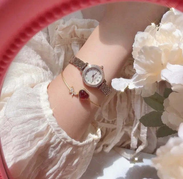 Lola Rose London Crystal Bezel Rose Gold Quartz Watch 5
