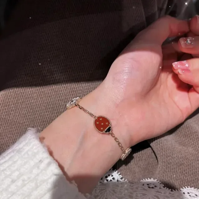 Lucky Spring Red Gold Chain Enamel And Mother-of-Pearl Charms Bracelet 8
