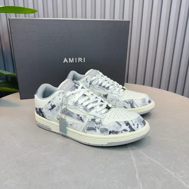 Marbled Print Layered Panel Low-Top Lifestyle Sneakers 2