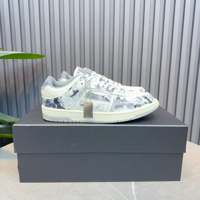 Marbled Print Layered Panel Low-Top Lifestyle Sneakers 3