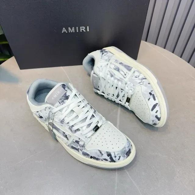 Marbled Print Layered Panel Low-Top Lifestyle Sneakers 8