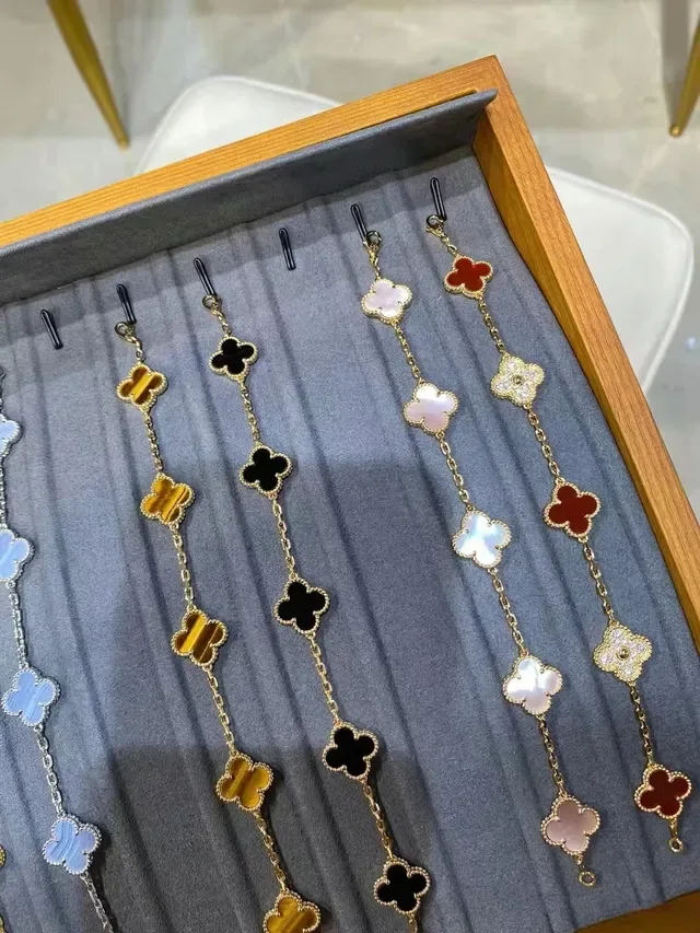 Multicolor Gold Four-Leaf Clover Pendants Chain Necklace 5