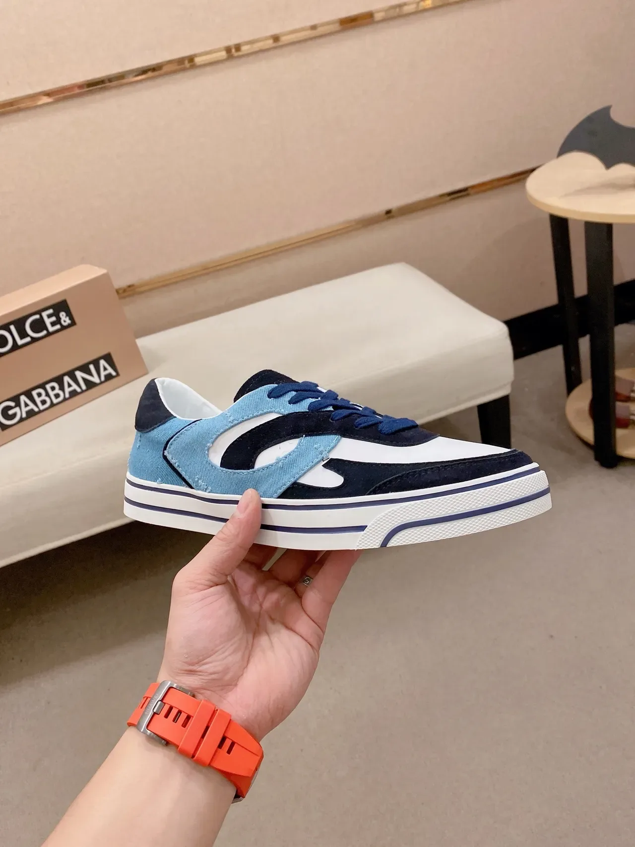 Multicolor Panelled Low-Top Lifestyle Sneaker 5