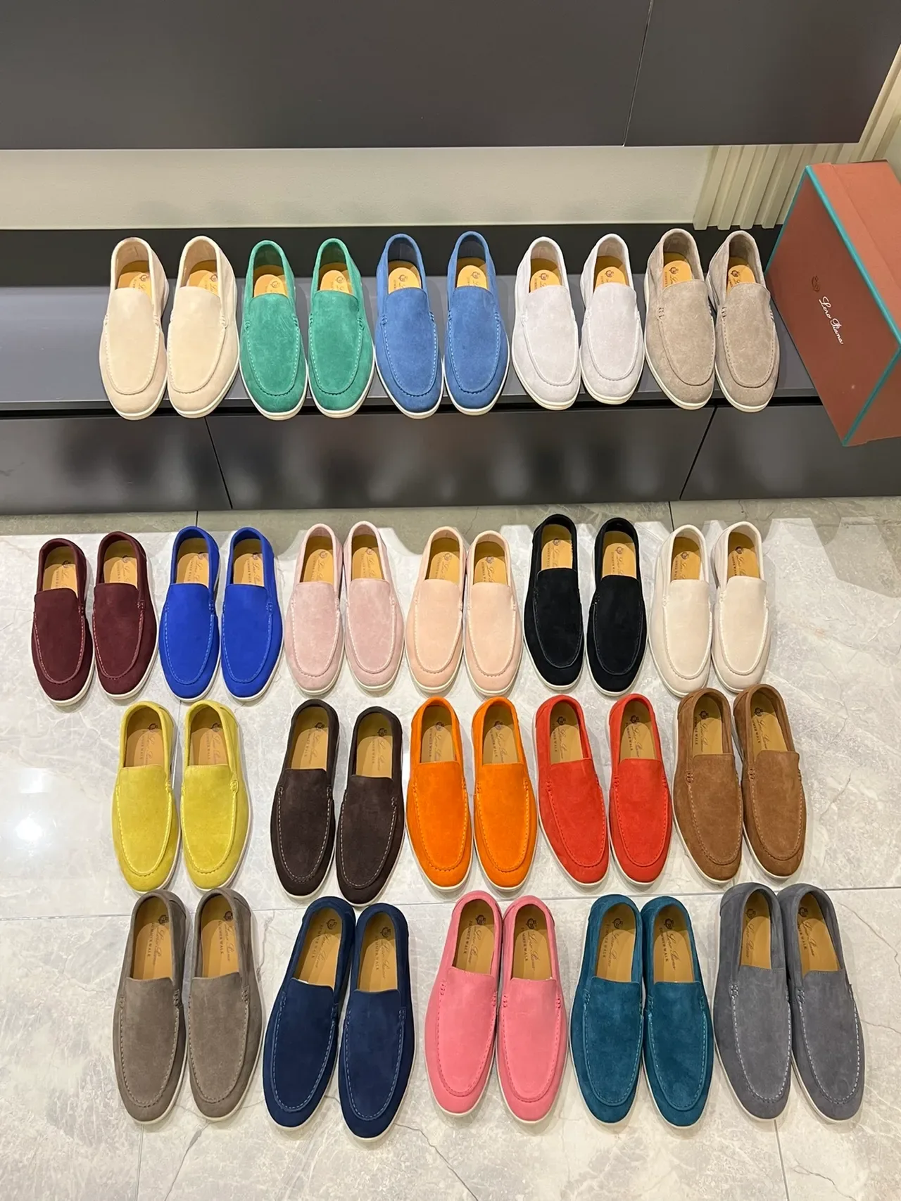 Multicolor Suede Upper Moc-Toe Stitching Loafer 1