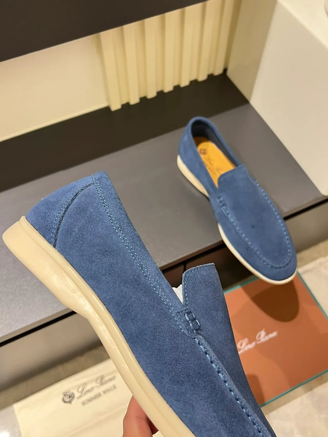 Multicolor Suede Upper Moc-Toe Stitching Loafer 6