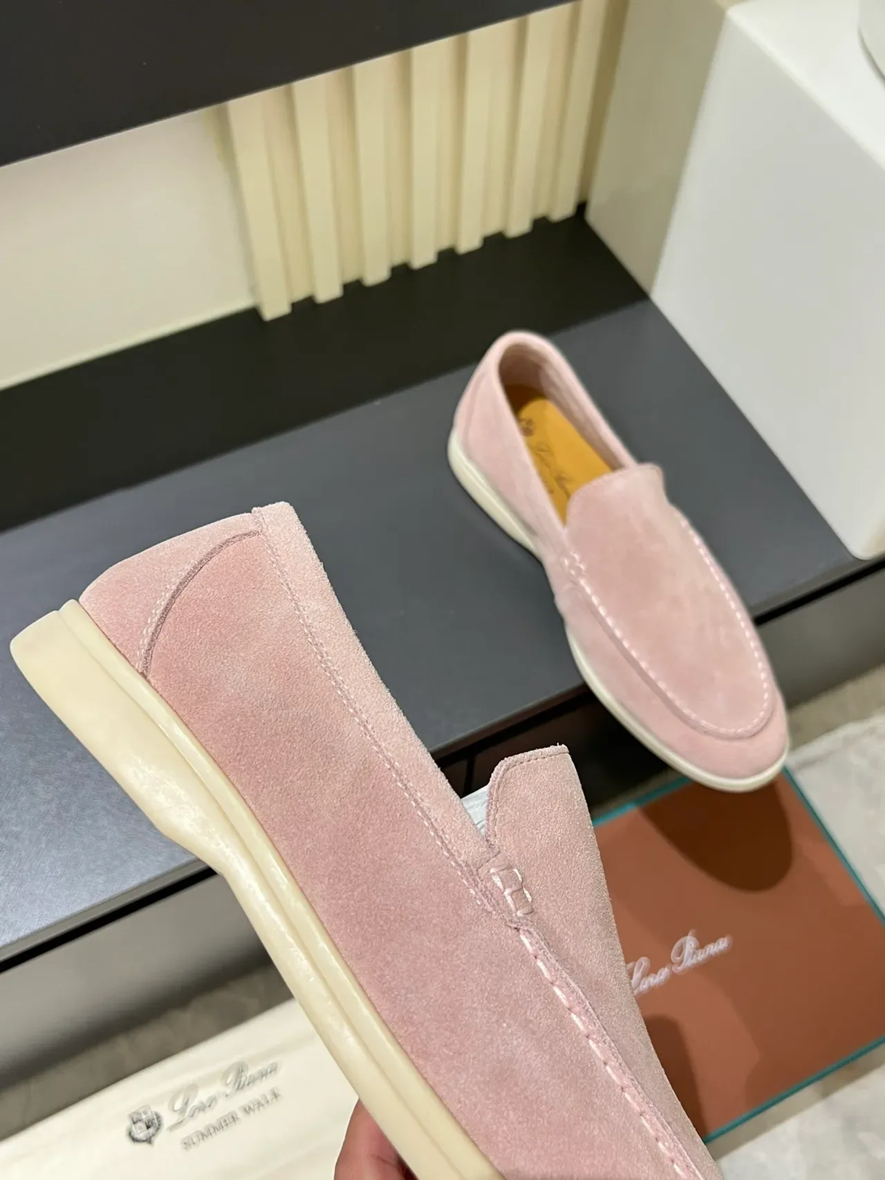 Multicolor Suede Upper Moc-Toe Stitching Loafer 7