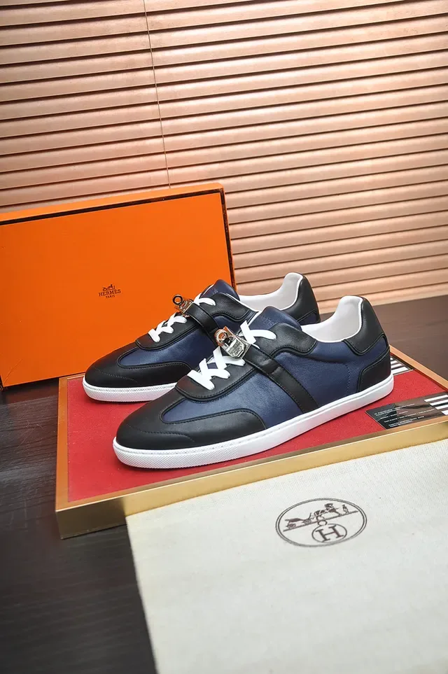 Navy and Black Two-Tone Laceless Leather Sneaker 4