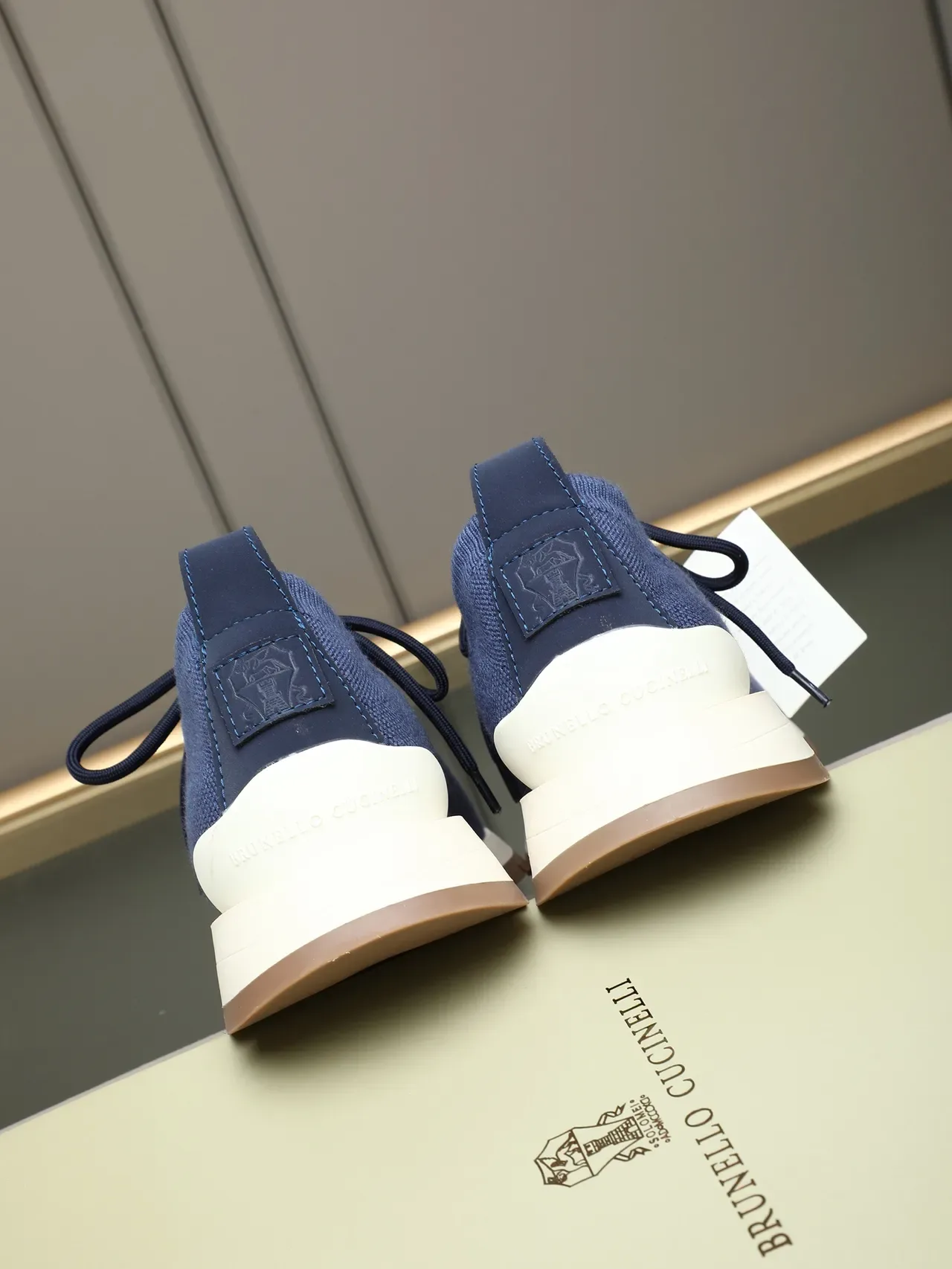 Navy Beige Knit Sock-Fit Upper Flat Lacing System Sneakers 3