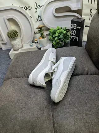 Off-White Laceless Strap Sneaker Unisex Lifestyle Sneakers 6