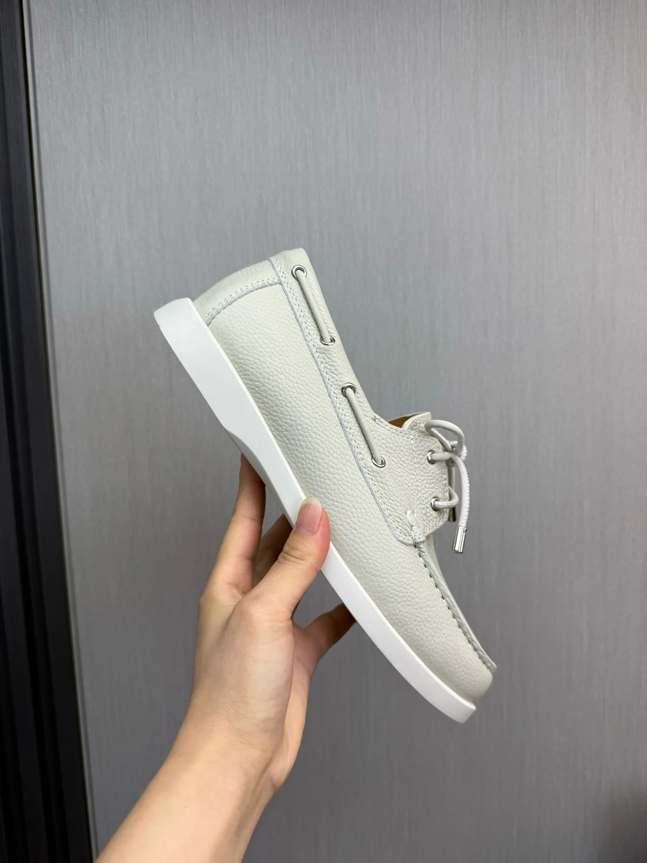 Off-White Pebbled Leather Moc-Toe Boat Shoe 7