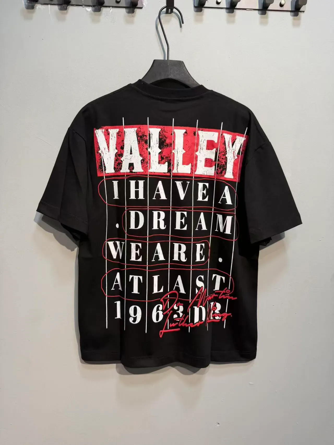 Olive and Black Graphic Tour Poster T-Shirt 15