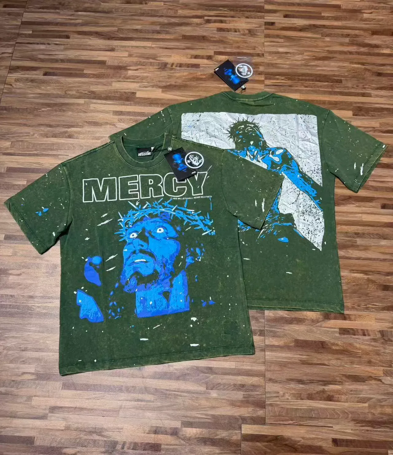 Olive Green and Black Graphic Print Distressed T-Shirt 2