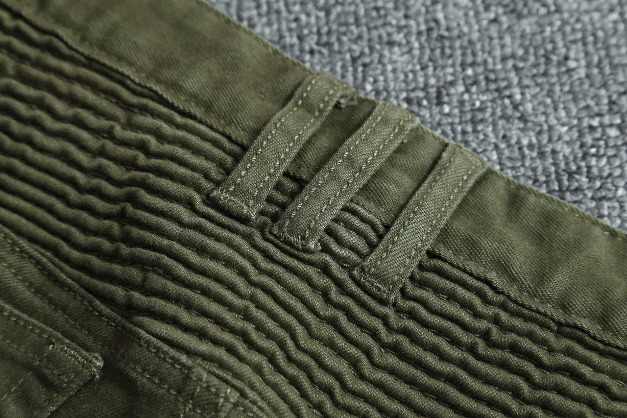 Olive Green Cargo-Style Zippered Pocket Shorts 3