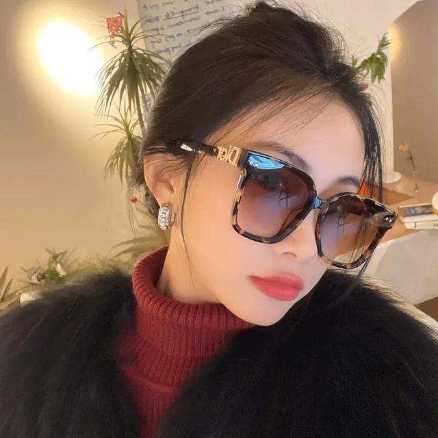 Oversized Tortoiseshell Gradient Brown Sunglasses 8