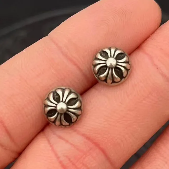 Oxidized Silver Floral Petal Stud Earrings 4