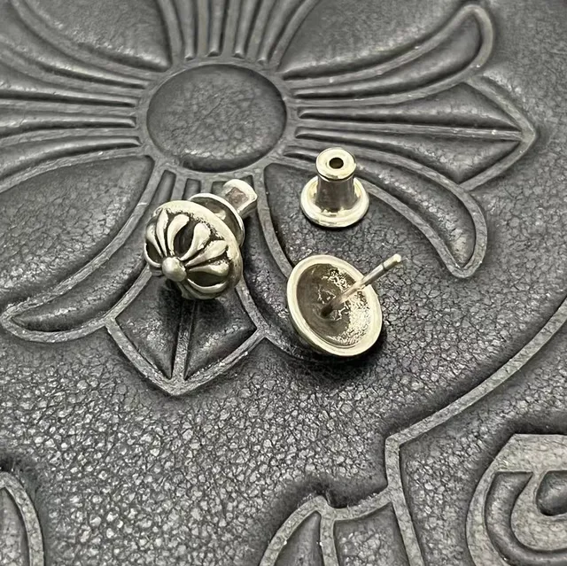 Oxidized Silver Floral Petal Stud Earrings 7