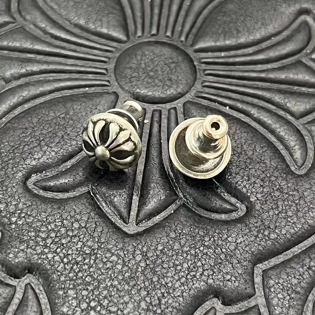 Oxidized Silver Floral Petal Stud Earrings 8
