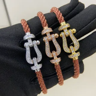 Pavé-Set Harp Clasp Pulseras de Cordón Trenzado