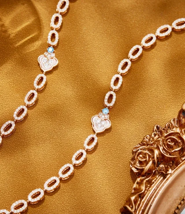 Pink Gold Quatrefoil Pendant Pavé Diamond Necklace 2