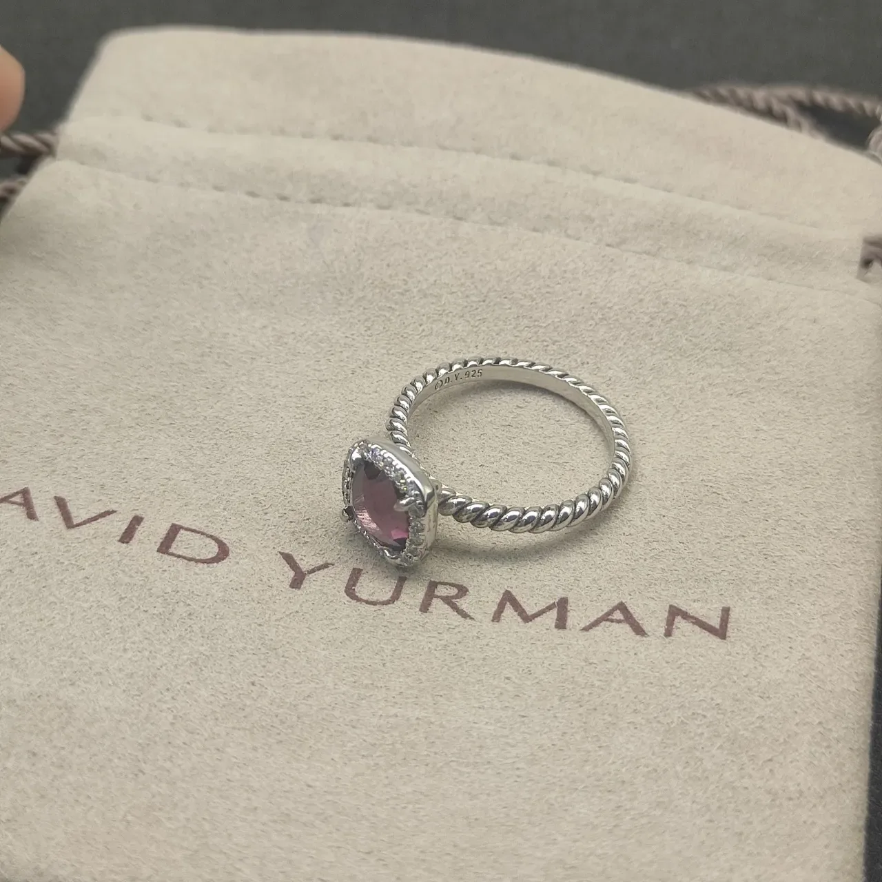 خاتم فضي وردي Cushion-Cut حجر وسطي Pavé Halo 4