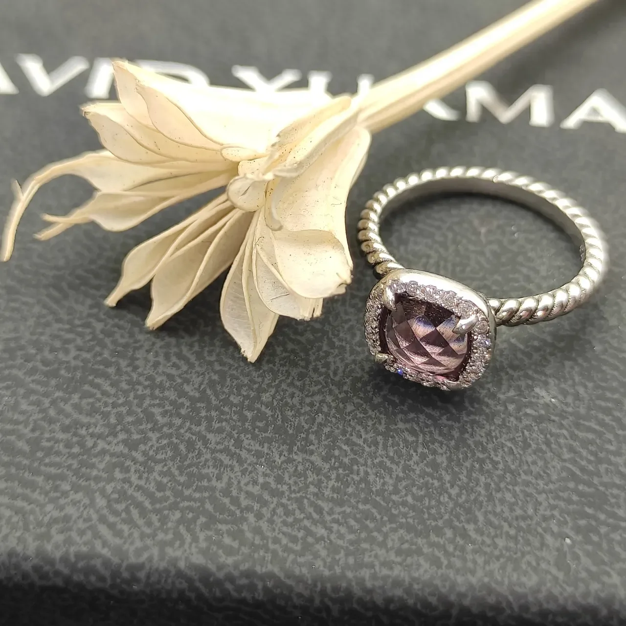 خاتم فضي وردي Cushion-Cut حجر وسطي Pavé Halo 5