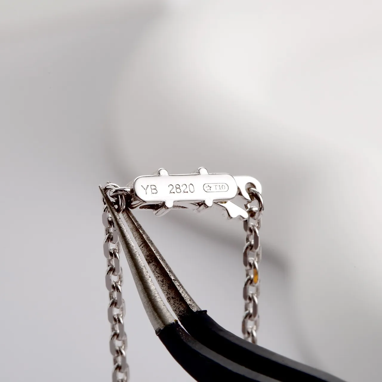 Polished Silver Circular Screw-Accent Pendant Necklace 3